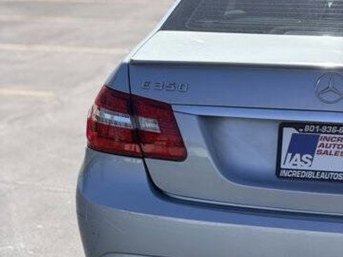 Used 2013 Mercedes-Benz E 350 4MATIC Sedan w/ Premium 1 Pkg image 6