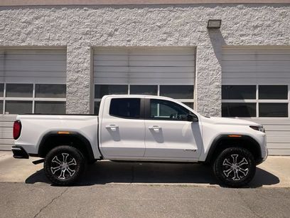 Used 2024 GMC Canyon AT4 w/ AT4 Premium Package