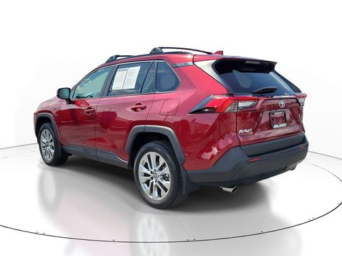 Used 2025 Toyota RAV4 XLE Premium w/ Weather Package FWD image 5
