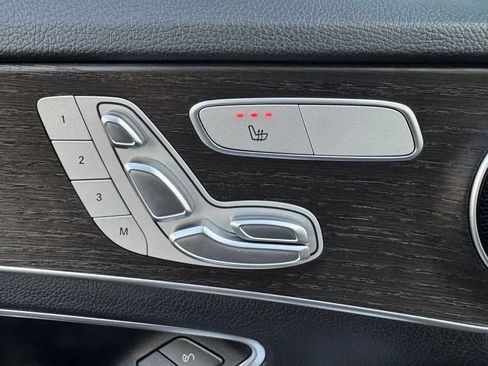 Used 2020 Mercedes-Benz C 300 4MATIC Sedan image 38