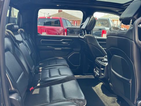 Used 2019 RAM 1500 Laramie w/ Sport Appearance Package AWD/4WD image 12