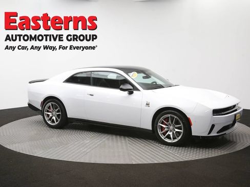Used 2024 Dodge Charger Daytona Scat Pack w/ Plus Group AWD/4WD image 49
