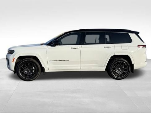 New 2026 Jeep Grand Cherokee L Summit image 4