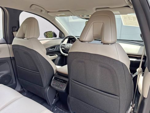 Used 2023 Nissan Ariya AWD image 34