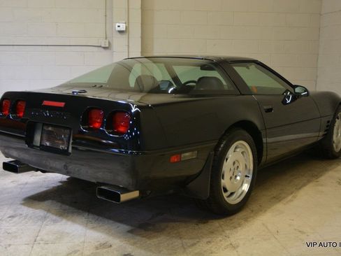 Used 1994 Chevrolet Corvette Coupe image 4