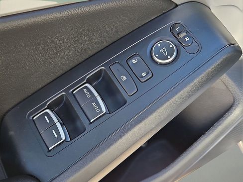 Used 2025 Acura Integra Base image 16