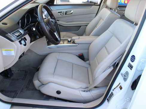 Used 2014 Mercedes-Benz E 350 4MATIC Sport Wagon image 16