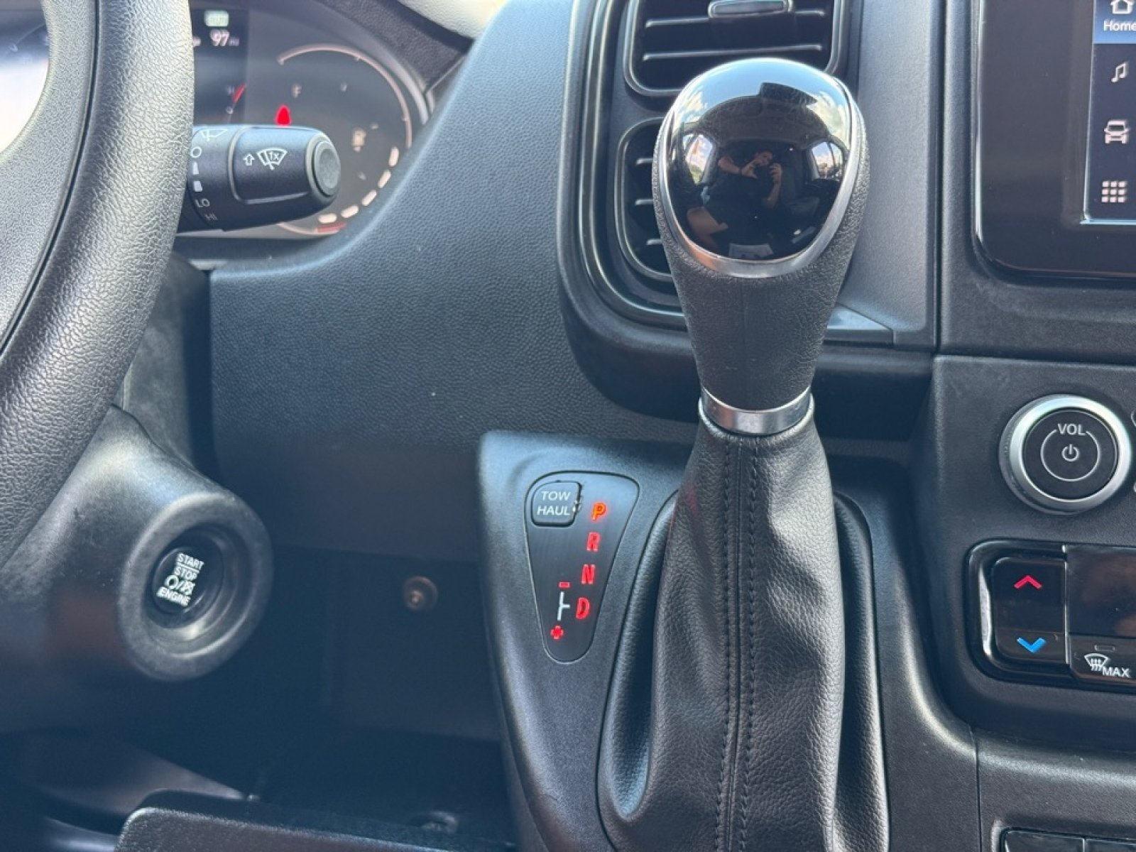 Used 2023 RAM ProMaster 2500 FWD image 16