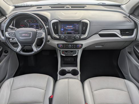 Used 2023 GMC Terrain SLT image 18