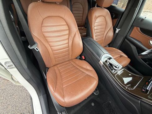 Used 2016 Mercedes-Benz GLC 300 4MATIC image 14