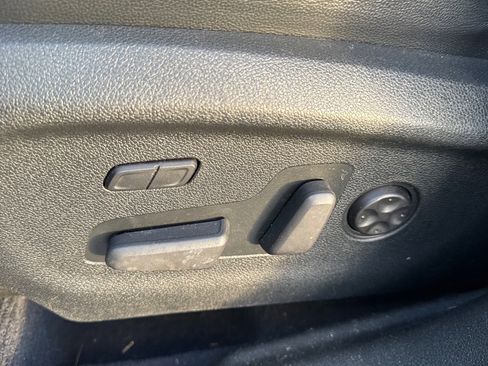 Used 2020 Kia Sorento SX image 11