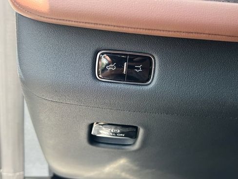 New 2027 Lincoln Navigator L Reserve AWD/4WD image 29