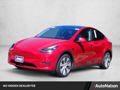 Used 2023 Tesla Model Y Long Range AWD/4WD image 1
