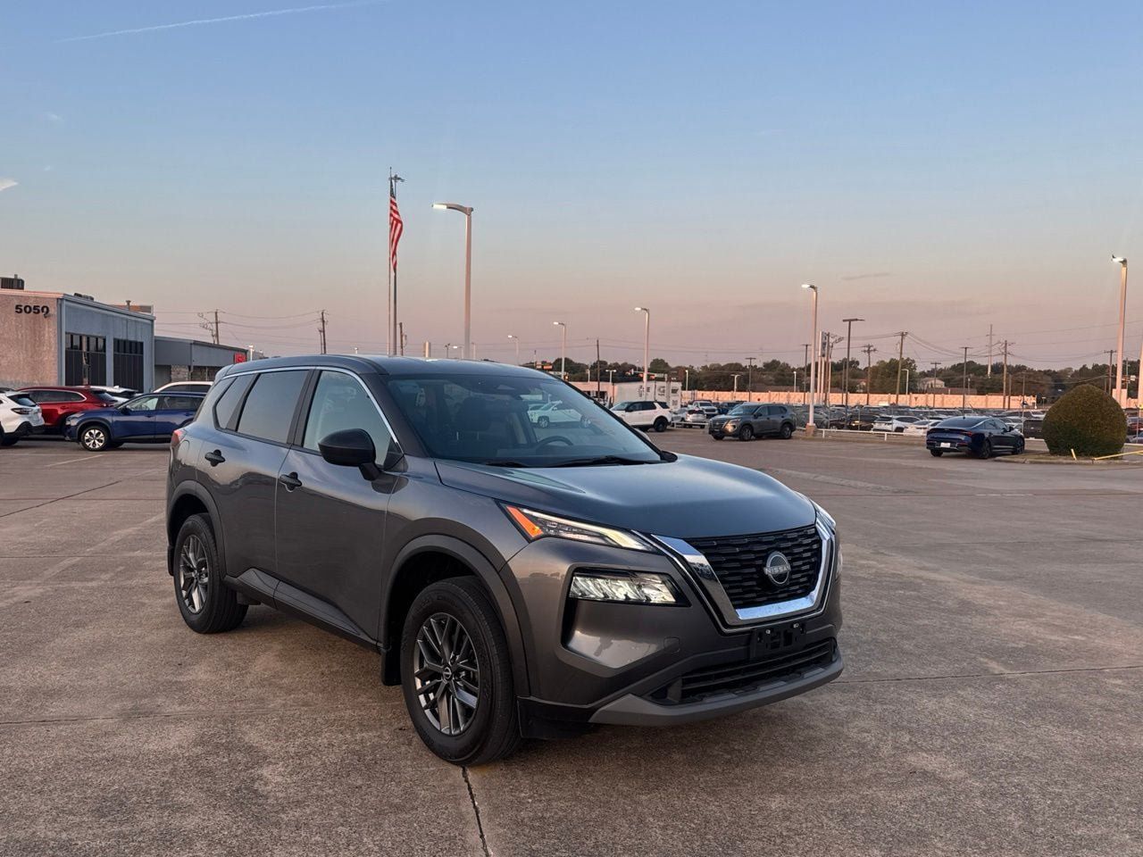Certified 2023 Nissan Rogue S AWD/4WD image 1