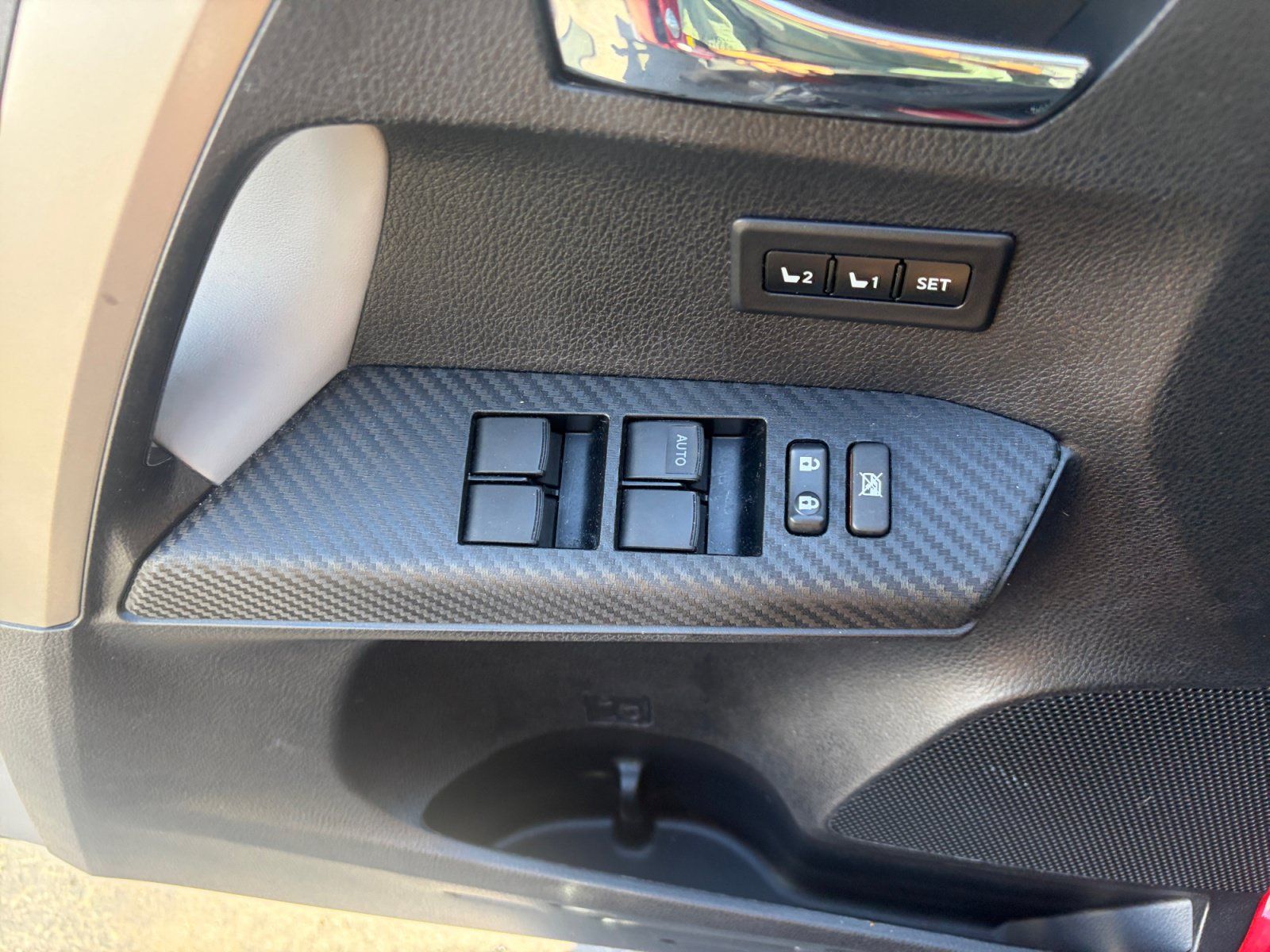 Used 2013 Toyota RAV4 Limited AWD/4WD image 15
