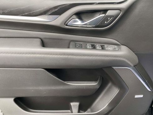 Used 2021 GMC Yukon XL Denali w/ Denali Ultimate Package image 18