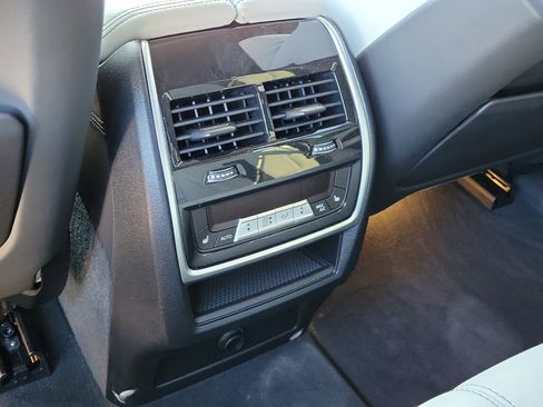 Used 2022 BMW X5 M w/ Competition Package 2 AWD/4WD image 14