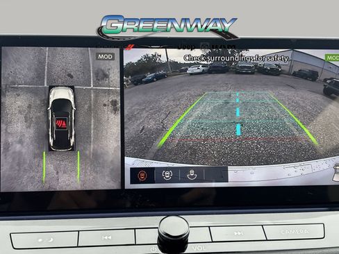 Used 2025 Nissan Rogue Platinum image 14