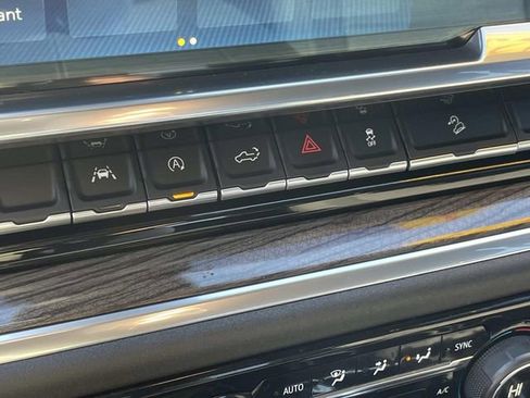 Used 2023 Chevrolet Silverado 1500 LT image 27