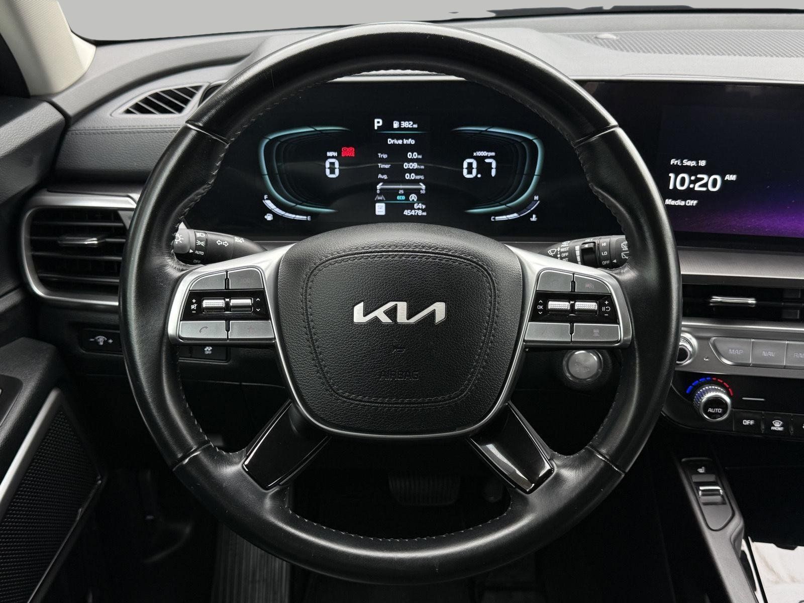 Used 2025 Kia Telluride S AWD/4WD image 37