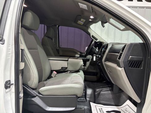 Used 2018 Ford F250 XL w/ Power Equipment Group AWD/4WD image 12