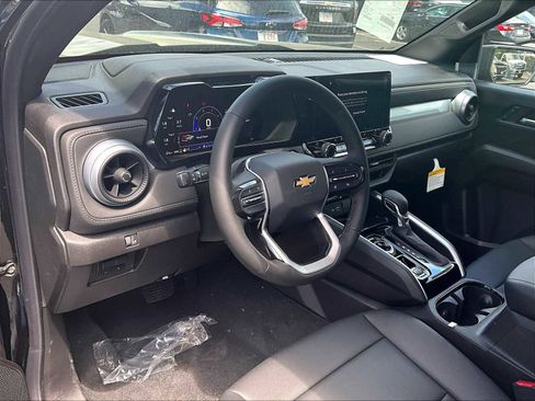 New 2025 Chevrolet Colorado LT w/ LT Convenience Package image 9