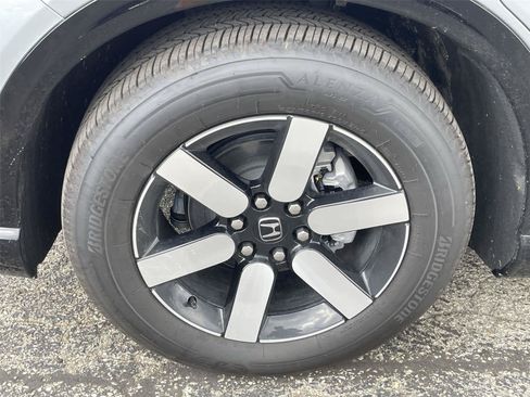 Used 2025 Honda Prologue Touring image 11