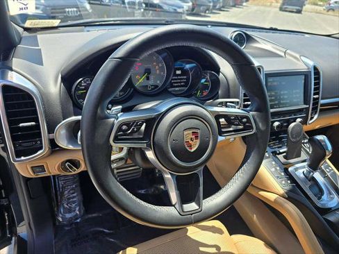 Used 2016 Porsche Cayenne S AWD/4WD image 26