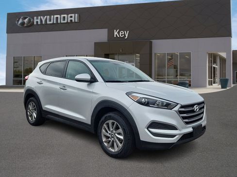 Used 2018 Hyundai Tucson SE AWD/4WD image 1
