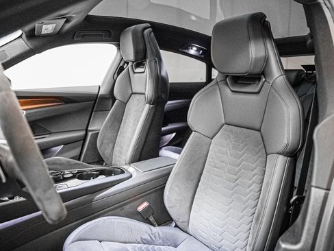 Used 2023 Audi e-tron GT Premium Plus w/ Executive Package image 10