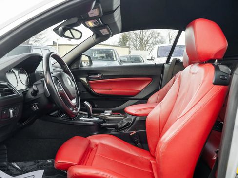 Used 2020 BMW 230i xDrive Convertible w/ Premium Package image 11