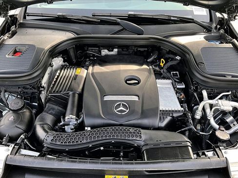 Used 2019 Mercedes-Benz GLC 300 w/ Premium Package image 28