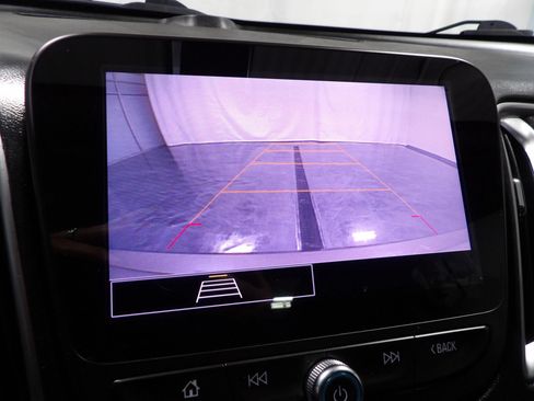 Used 2022 Chevrolet Malibu LT FWD image 18
