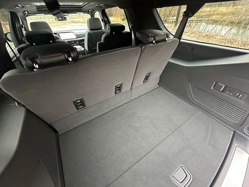 New 2026 Chevrolet Suburban RST w/ RST Capability Package image 16