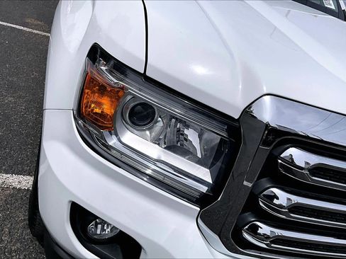 Used 2017 GMC Canyon SLT w/ Driver Alert Package image 26