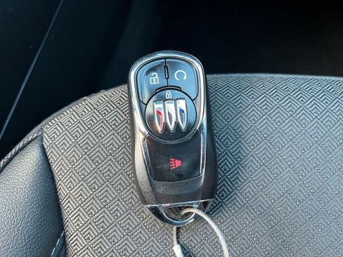 Used 2025 Buick Encore GX Preferred image 22