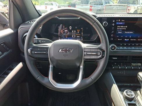 Used 2023 Chevrolet Colorado Z71 w/ Z71 Convenience Package 2 AWD/4WD image 19