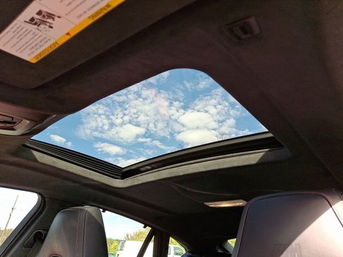 Used 2018 BMW X6 M image 13