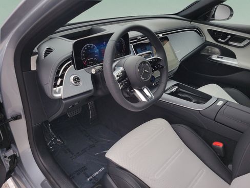 New 2026 Mercedes-Benz E 53 AMG e 4MATIC Wagon image 19