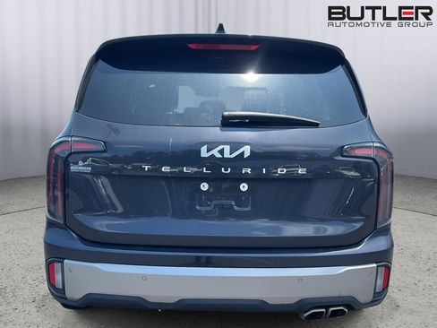 Used 2025 Kia Telluride EX FWD image 4