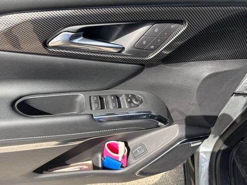 Used 2025 Chevrolet Traverse High Country w/ LPO, Floor Liner Package FWD image 10