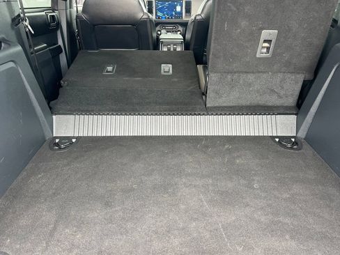 Used 2025 Ford Bronco Outer Banks AWD/4WD image 12