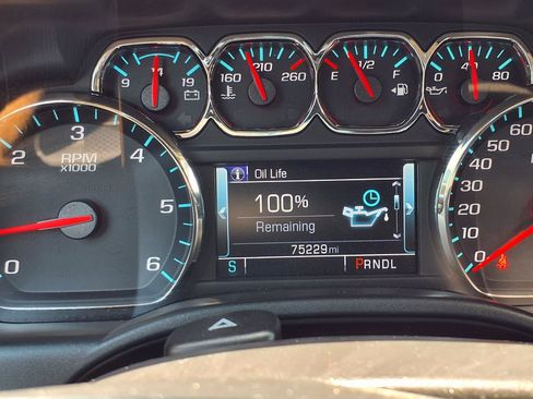 Used 2018 Chevrolet Silverado 1500 LT RWD image 14