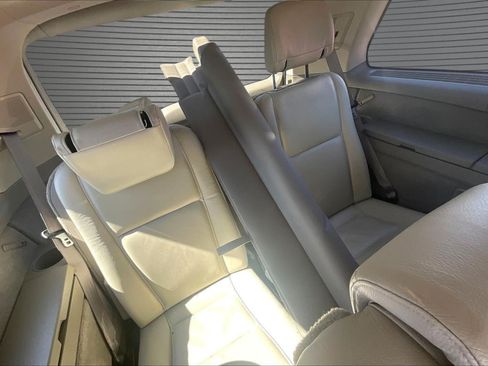 Used 2005 Volvo XC90 2.5T AWD/4WD image 25