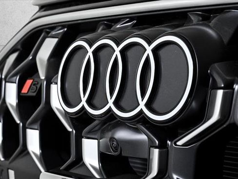 New 2025 Audi SQ5 Premium image 3