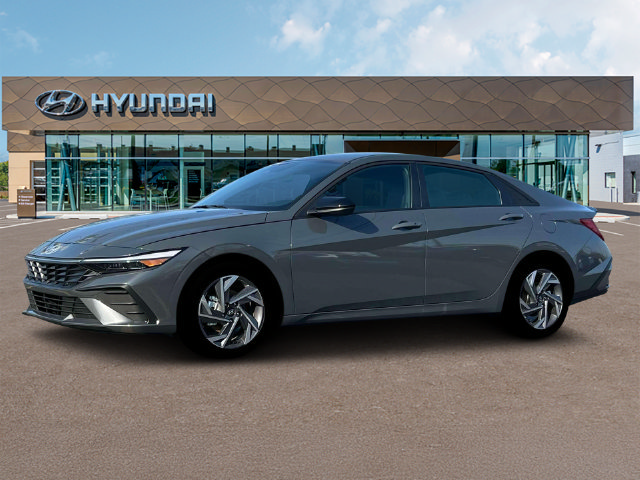 New 2025 Hyundai Elantra SEL FWD image 2