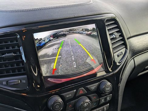 Used 2019 Jeep Grand Cherokee High Altitude image 23