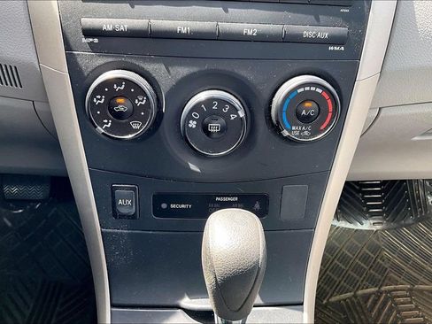 Used 2009 Toyota Corolla FWD image 24