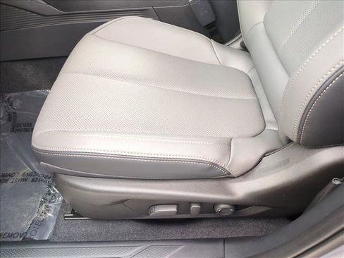 New 2026 Subaru Outback Limited AWD/4WD image 4
