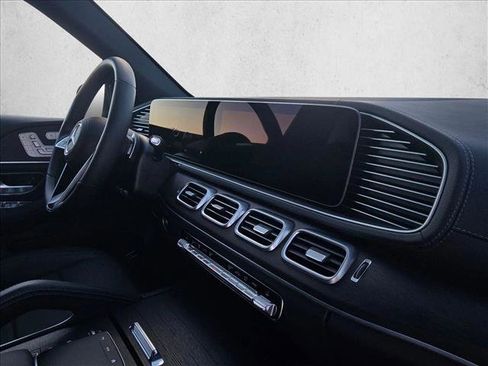 Certified 2025 Mercedes-Benz GLS 450 4MATIC image 20